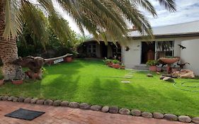 Bird'S Nest Guest House