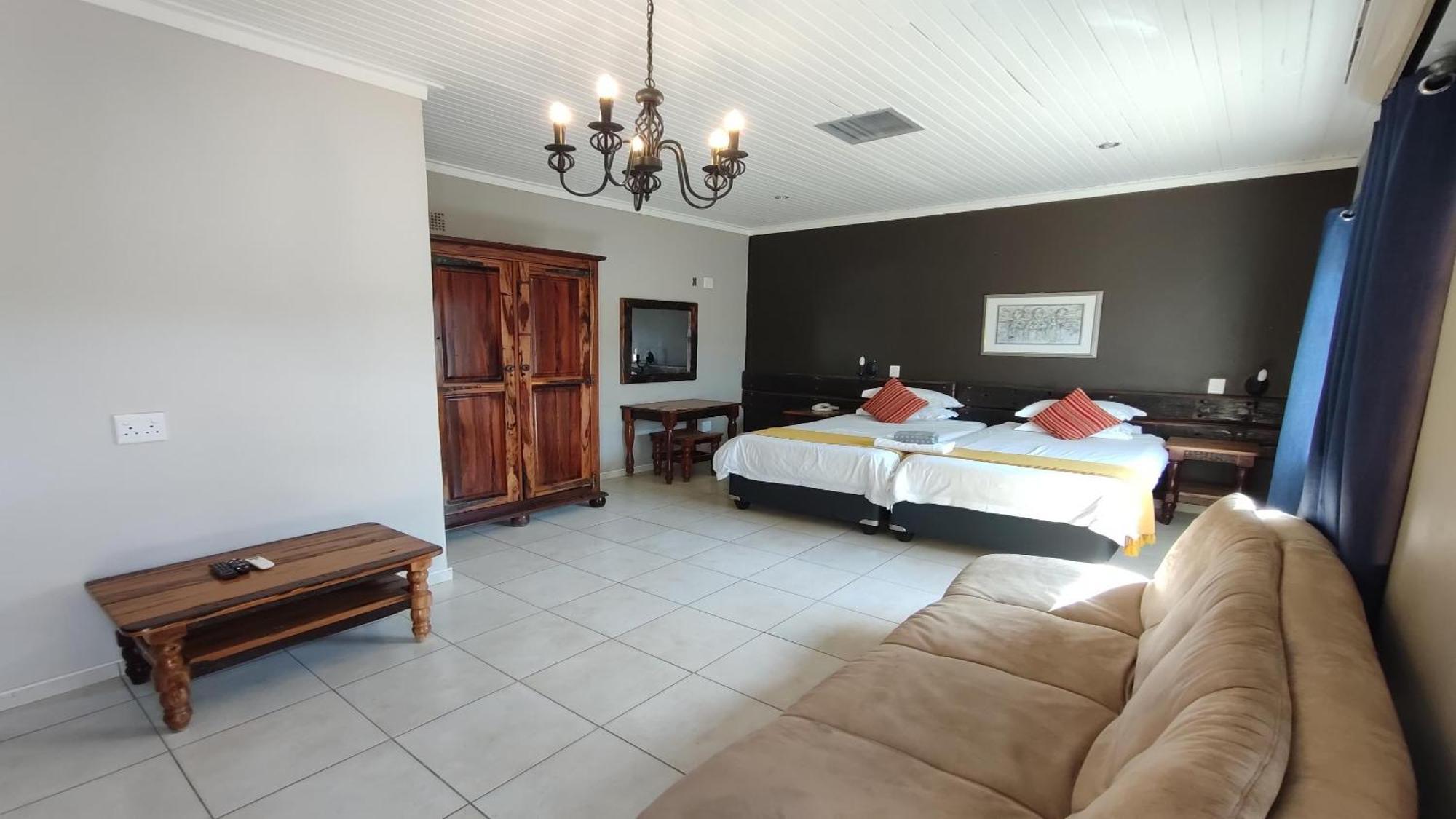 Bird'S Nest Guest House Keetmanshoop Room photo