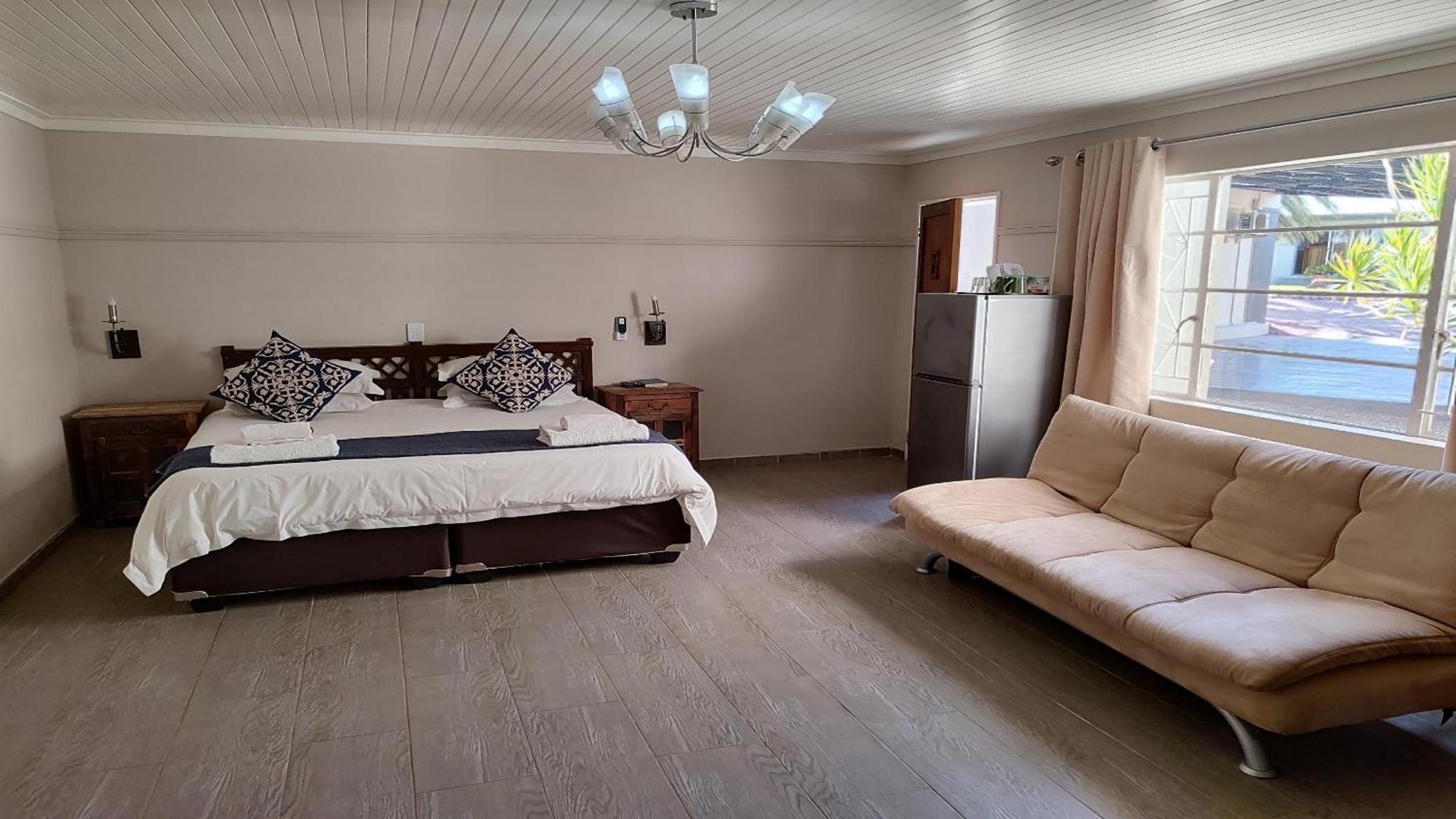 Bird'S Nest Guest House Keetmanshoop Room photo