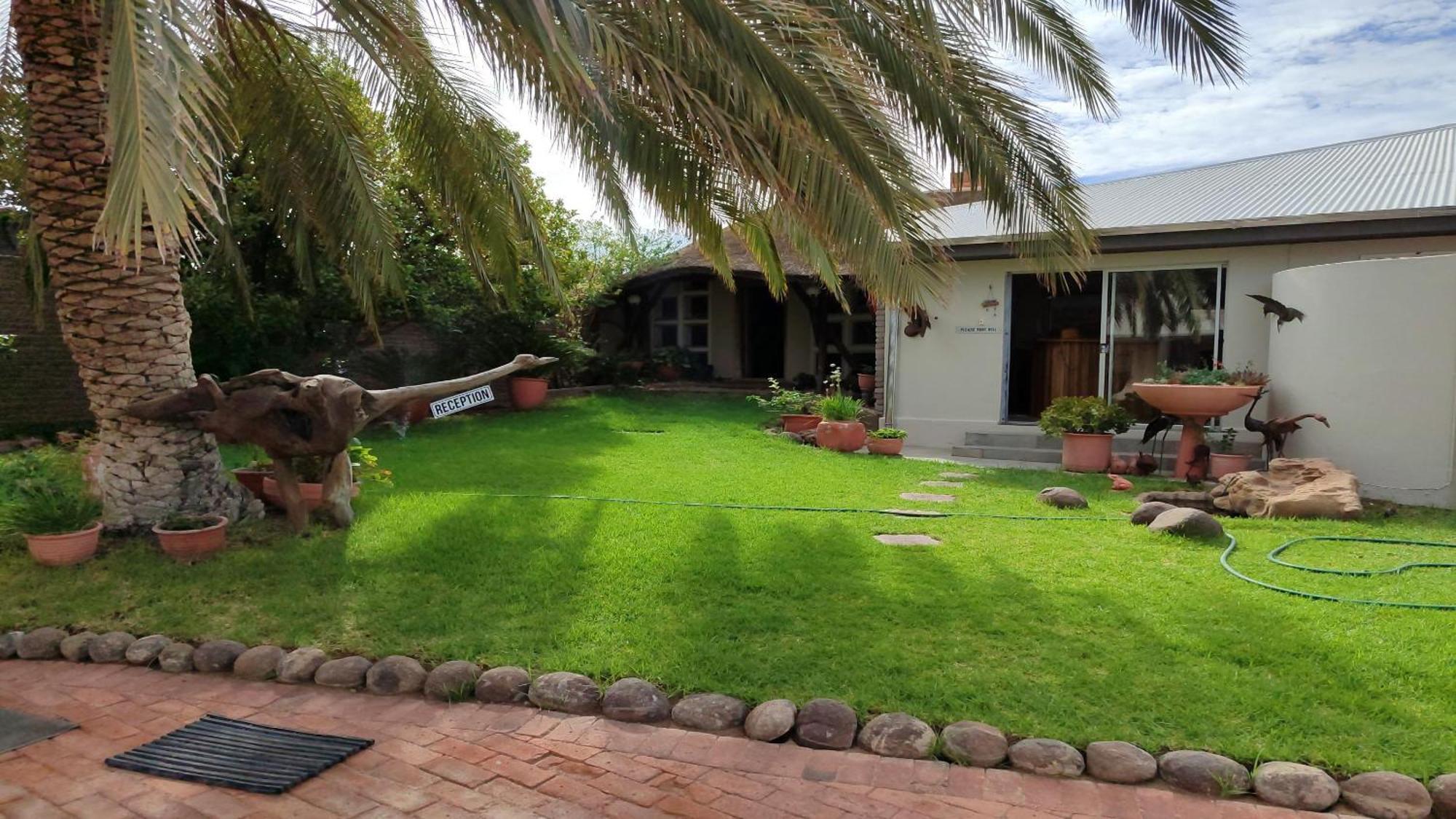 Bird'S Nest Guest House Keetmanshoop Exterior photo
