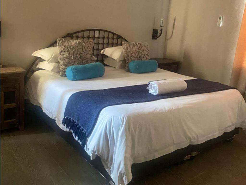 Bird'S Nest Guest House Keetmanshoop Room photo