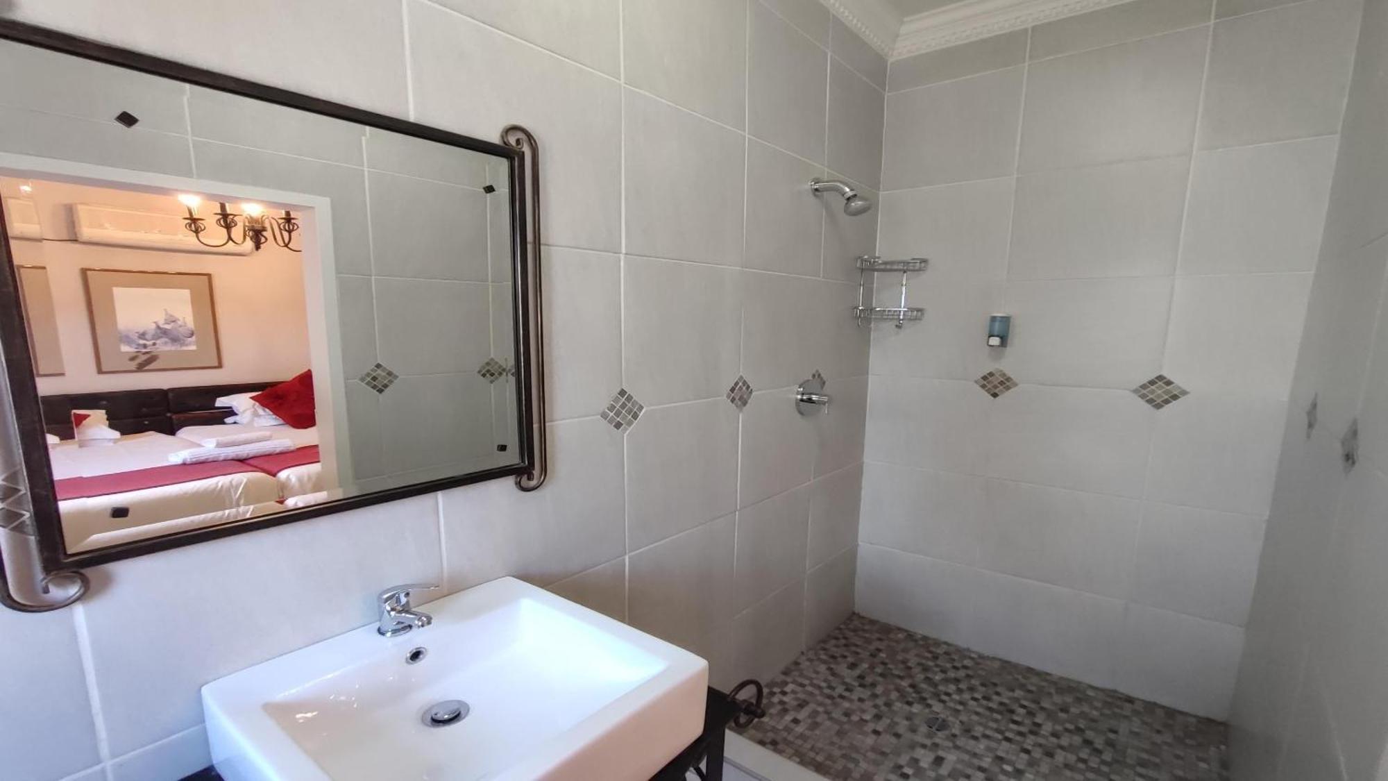 Bird'S Nest Guest House Keetmanshoop Room photo